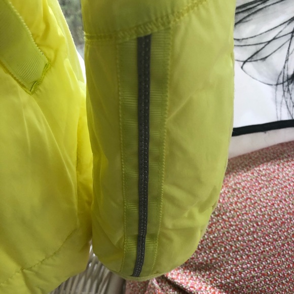 Lululemon What The Fluff Jacket - Picture 3 of 8